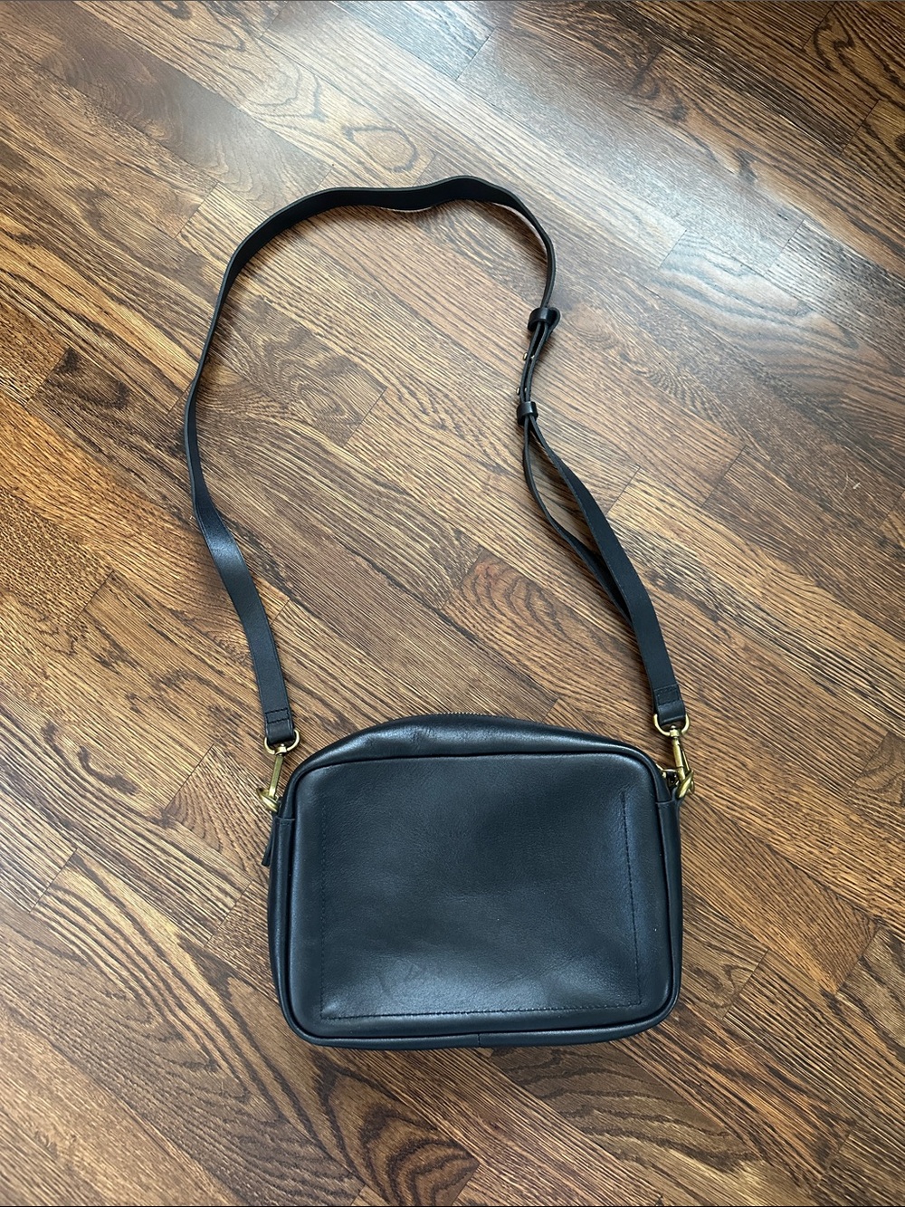 Madewell Black Leather Crossbody Bag with Adjustable Straps - Picture 2 of 3